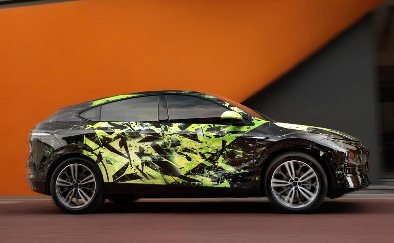 تصاویر | شاسی بلند چینی تسلا را به چالش میکشد؟