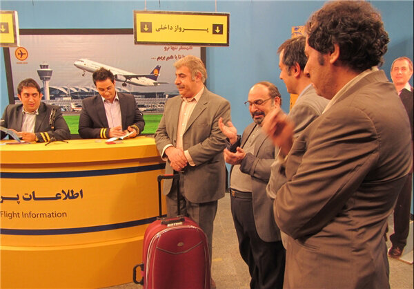 بازیگر خنده بازار: هر کس مرا میشناسد، لبخند میزند!