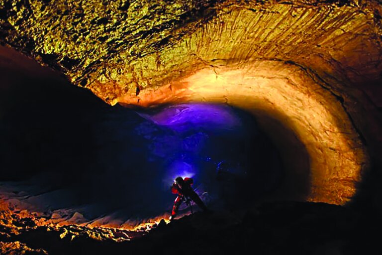 با ما به بزرگترین غار عمودی ایران سر بزنید | اینجا خطرناک‌ترین غار ایران است
