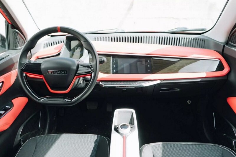 تصاویر | با این ون برقی نقلی ۱۹۰ کیلوگرم بار حمل کنید | قیمت؛ فقط ۷۷۰ میلیون تومان!