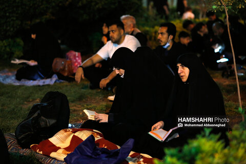 شب بیست و یکم ماه رمضان در مسجد جامع بازار تهران