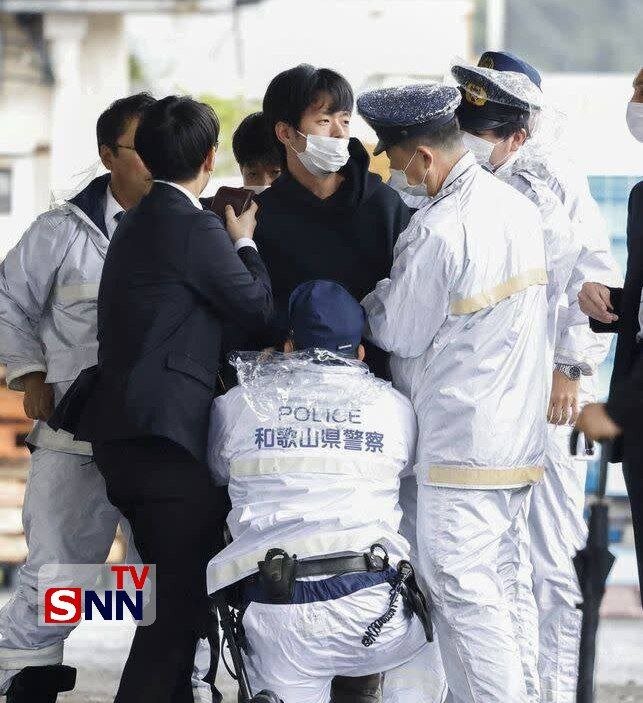 نخستوزیر ژاپن از یک انفجار جان سالم بهدر برد