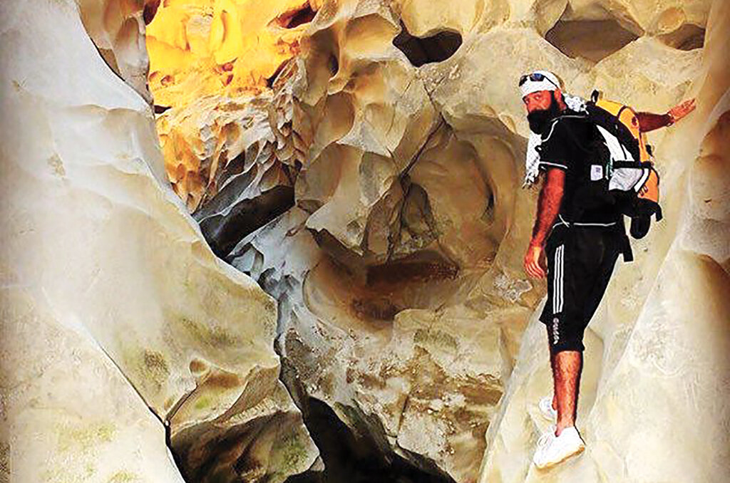 این مرد ثروتمند ایرانی تمام داراییهایش را بخشید و «کولهگرد» شد