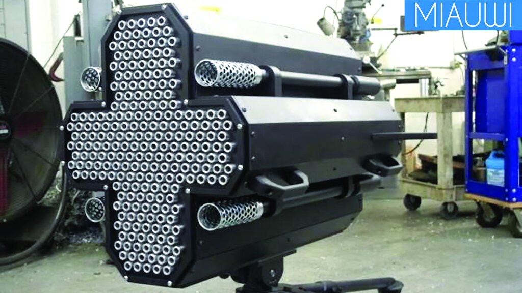 عجیبترین اسلحههایی که پلیس آمریکا از آنها استفاده میکند | از موشک استینگر تا اسلحه طوفان ساز! ؛ فاسر سلاحی برای نابینا کردن معترضین!