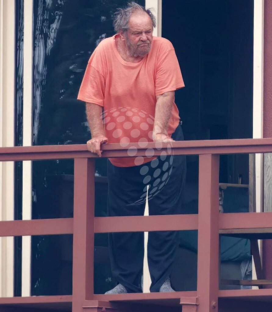 تصاویر | چهره عجیب آقای بازیگر بعد از ۱۸ ماه حبس خانگی