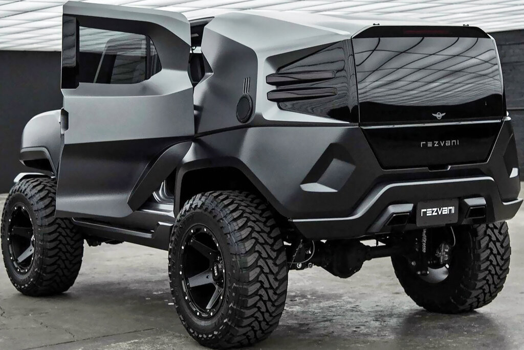 تانکها و هواپیمای ایرانی در خـیابانهای آمریکا