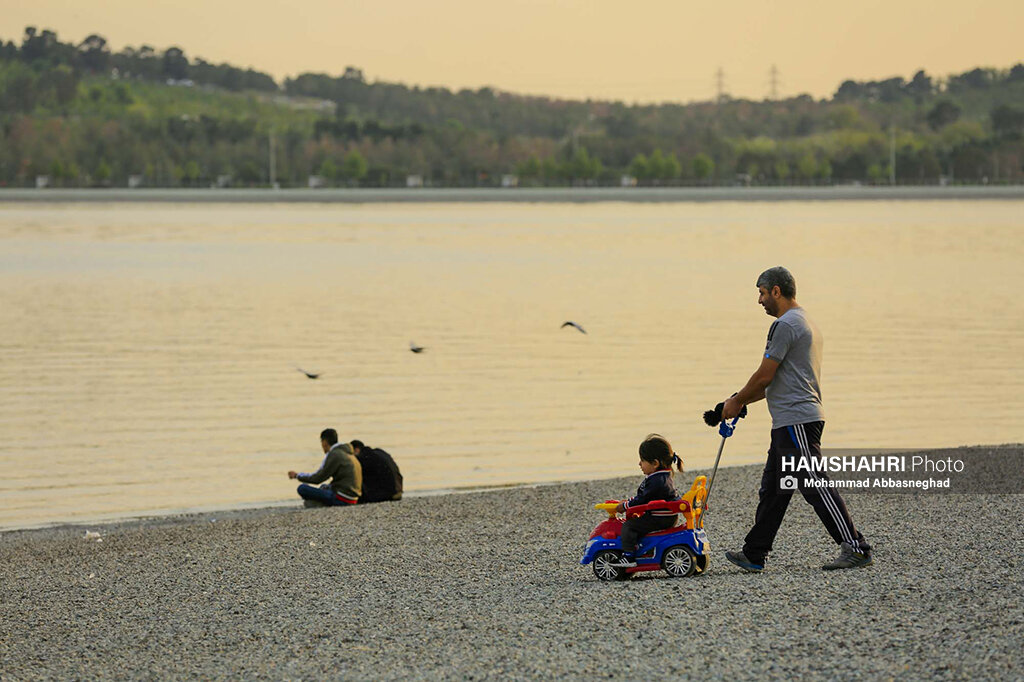 آخرین وضعیت سطح آب دریاچه خلیج فارس تهران | دادن حق آبه این دریاچه تا پایان سال