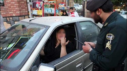 چرا پلیس در مقابله با بی‌حجابی تنهاست؟ | از نقصان در برخورد با سلبریتی‌ها تا جلسه‌ای که برگزار نشد | دستگاه‌هایی که به وظیفه خود عمل نکردند