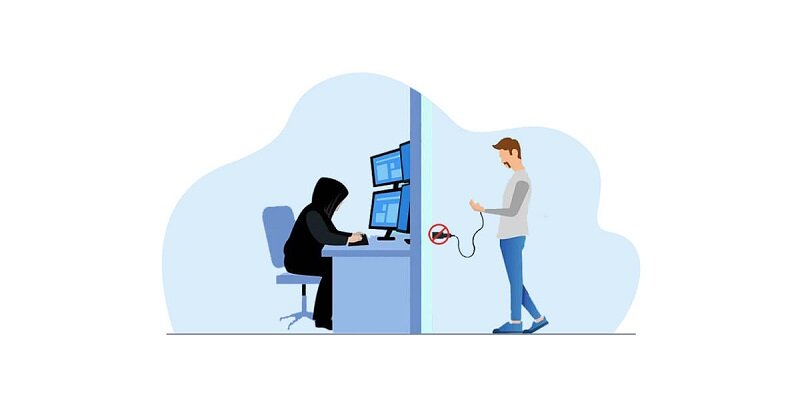 هشدار مهم کارشناسان | خطر جدی شارژ کردن گوشی در اماکن عمومی به این دلیل