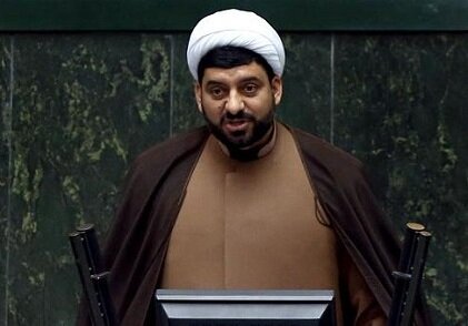 ماشین شاسی بلند! مگر به همین سادگی است؟ | برخی نمایندگان محرمانه به فقرا کمک میکنند | هیچ خانوادهای از وضعیت خودرو راضی نیست | مجوزی که خیانت است...