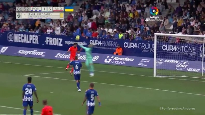 عکس| شب تلخ عابدزاده و تیمش با گلباران برابر رقیب | مشت گلر ایرانی روی صورت مهاجم حریف