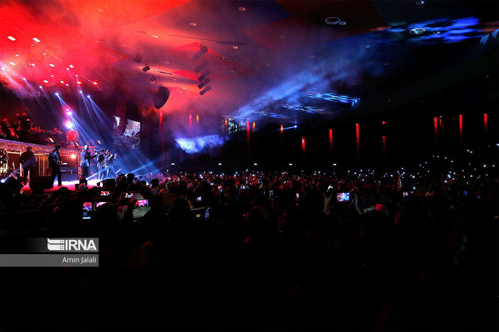 جزیئات کنسرت‌ خواننده‌های محبوب در تهران | بلیت: ۷۱۵ هزار تومان