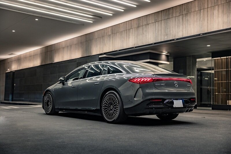 تصاویر | درخشش خیره کننده مرسدسهای مایباخ  EQS با مانوفاکتور