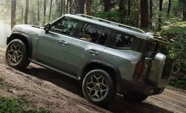 این شاسیبلند غولپیکر به ایران میآید | داخل کابین خودرو آفرودی چینی را ببینید