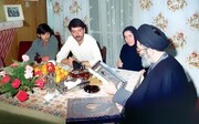 عکس | قابی از دیدار رهبر معظم انقلاب با خانواده شهید آشوری | پیکر جانی بت اوشانا به وطن بازگشت