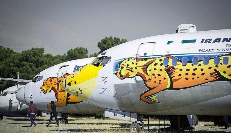 بمبافکن سازمانجاسوسی آمریکا را اینجا ببینید | پرسه در نزدیکی جت شخصی خاندان پهلوی