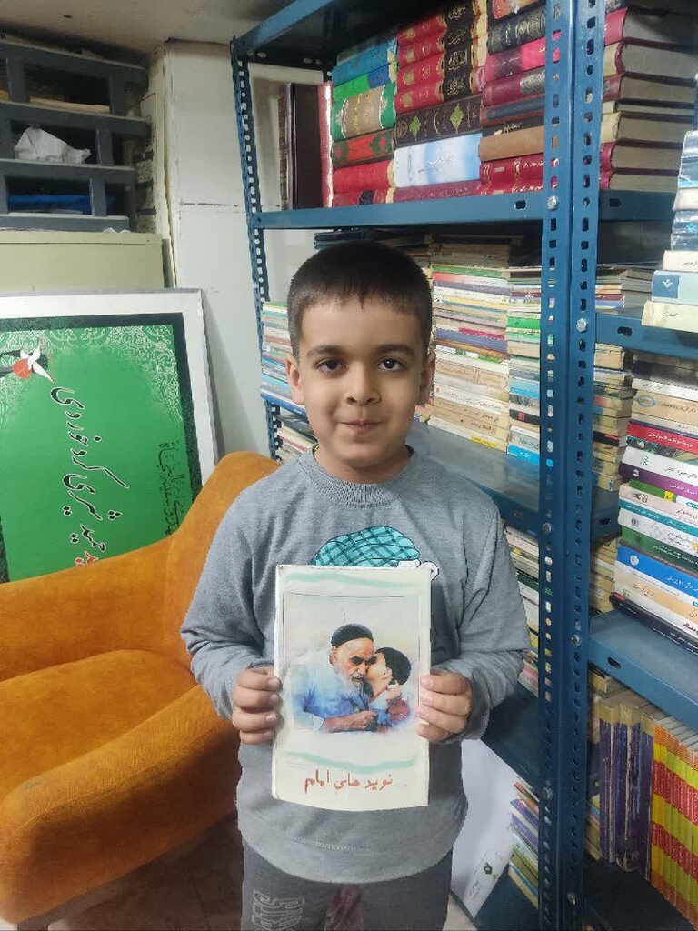 کتابخانه 20متری محله تاکسیرانی؛ پاتوق نوجوانان و جوانان | یارمهربان به جای خودرو در پارکینگ