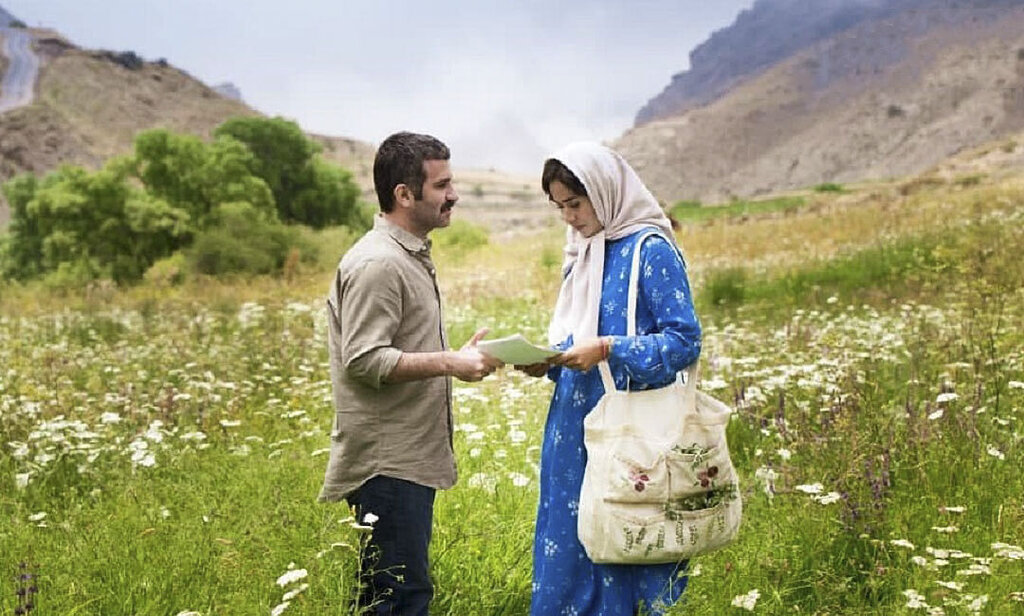 عکس | همه چیز درباره عشق نامتعارف پریناز ایزدیار و هوتن شکیبا در یک فیلم سینمایی