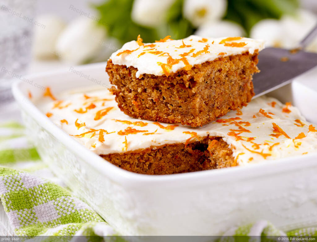 طرز تهیه کیک خانگی موز و هویج ؛ یک کیک ساده و خوشمزه بهاری