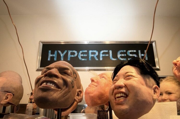 تصاویر | رهبر کرهشمالی در نیویورک چه میکرد؟ | هنرمندی که تواناییهایش را در کنفرانس NFT به نمایش گذاشت