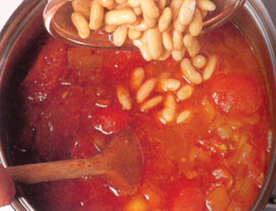 غذای هم یک غذای قرمز پرسپولیسی! | بهترین سوپی که میشود با گوجهفرنگیهای قرمز و خوشطعم درست کرد