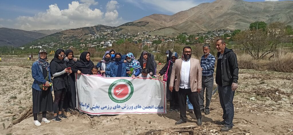 عکس | بیزباله از سد لتیان تا ماملو | آفرود سواران لواسان هم پای کار آمدند