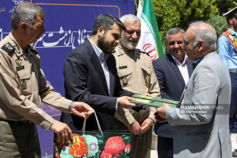 آیین رونمایی از سردیس هشت شهید ارتش برگزار شد