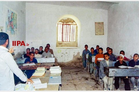 دانش آموزان دهه هفتاد