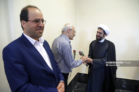 تجلیل از مقام استاد در دانشگاه تهران