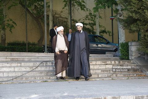 تجلیل از مقام استاد در دانشگاه تهران