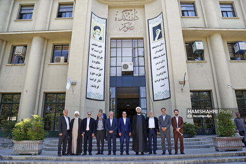 تجلیل از مقام استاد در دانشگاه تهران