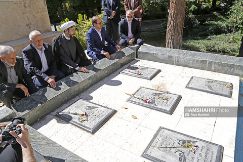 تجلیل از مقام استاد در دانشگاه تهران