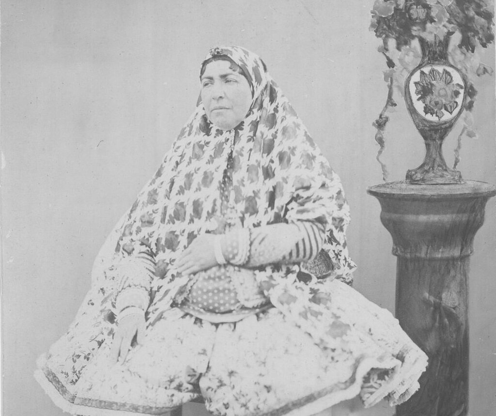 تصاویر | چهره واقعی رعنا آزادیور در سریال جیران ؛ تاج الدوله واقعی را ببینید