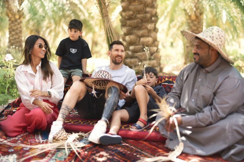 مسی و خانواده  - عربستان
