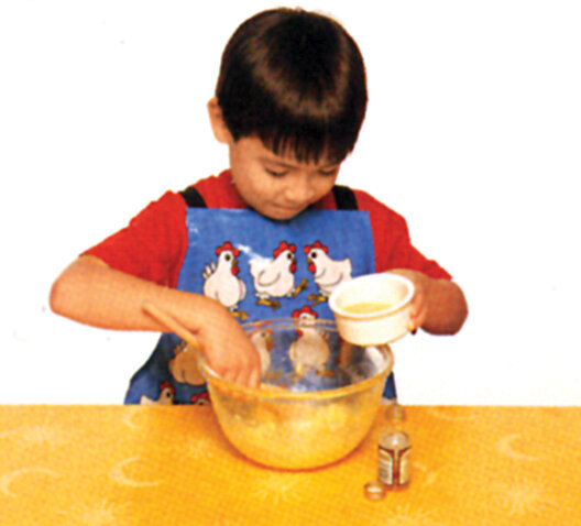 با این روش به بچهها شیرینیپزی یاد بدهیم