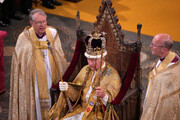 چارلز سوم در کلیسای وست‌مینستر تاجگذاری کرد
