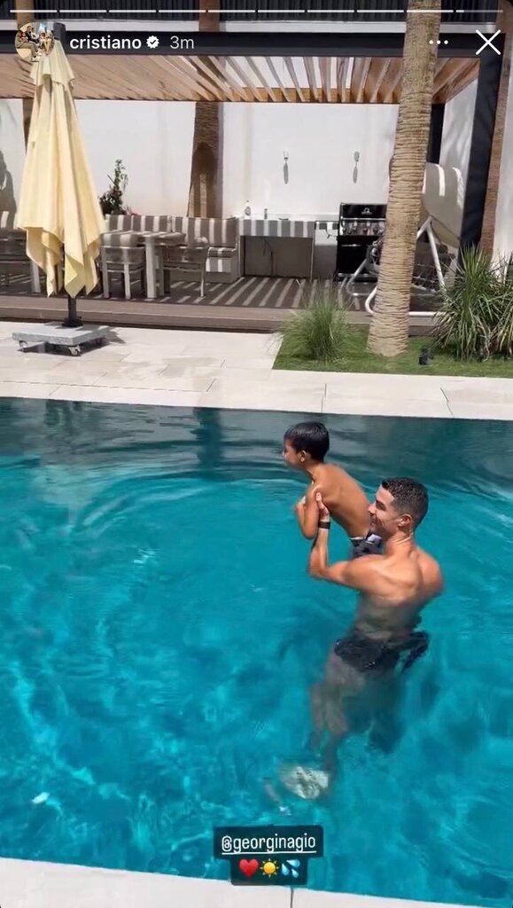 تصاویر | واکنش معنادار و تصویری کریستیانو به شایعات اختلاف با نامزدش!