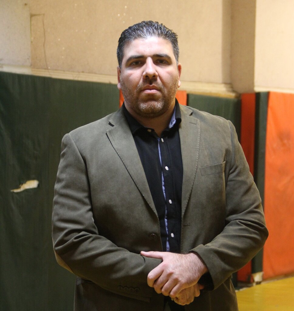 قهرمانمحله | در خانه پهلوان آمنزاده به روی اهالی باز است | ٦مدال طلای المپیک و جهان فدای یک تار موی بچهمحلها