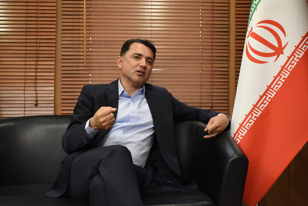 تبدیل شن چالههای تهران به منطقه ویژه گردشگری | آبشار و دریاچه تا ساخت هتل روی دیواره شن چاله ها