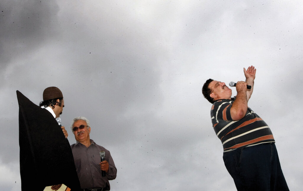 آتش در هیمه شبانان | مراسم عجیب و غریب نوروزبل؛ شروع سال در تابستان