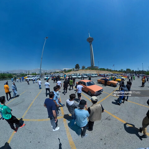 گردهمایی پیکان سوارها در برج میلاد تهران