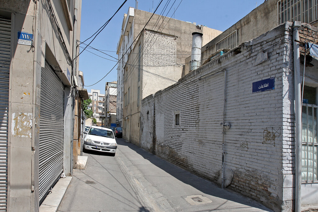 رمزگشایی از نام یک کوچه و میدان | چرا هنوز اهالی شرق تهران به اینجا میدان اطلاعات میگویند؟