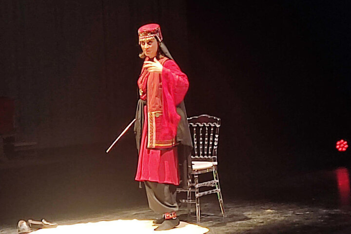 تصویر الناز ملک با پوشش و نقش متفاوت | همه چیز درباره آیسان سریال سقوط