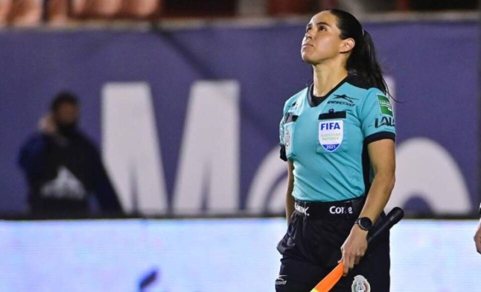 ۱۰ داور برتر زن در فوتبال | از استاد دانشگاهی که مسیر زندگیاش را عوض کرد تا زنی که تاریخساز شد