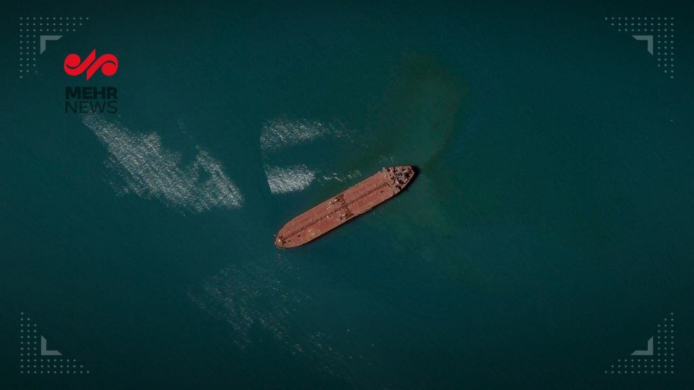 گزارش و تصاویر آسوشیتدپرس از محل نفتکشهای توقیف شده توسط سپاه و ارتش ایران