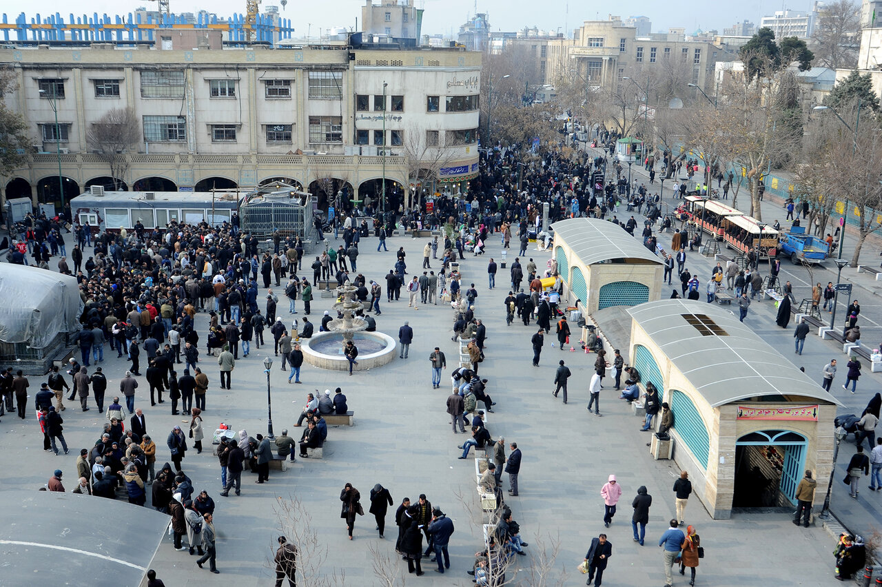 تختهپل؛ میدانی برای تجارت و کسبوکار دوافروشها