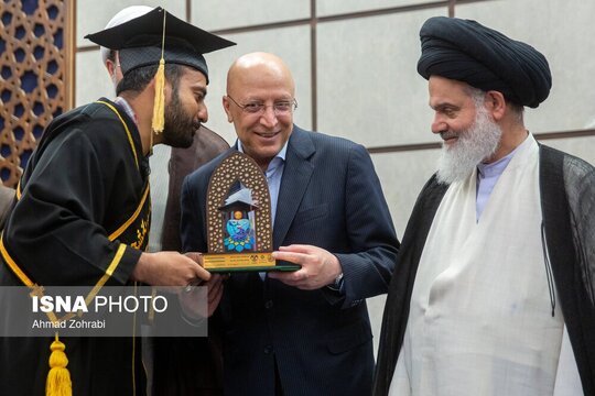 مراسم دانش آموختگی دانشجویان بین‌المللی دانشگاه‌های ایران