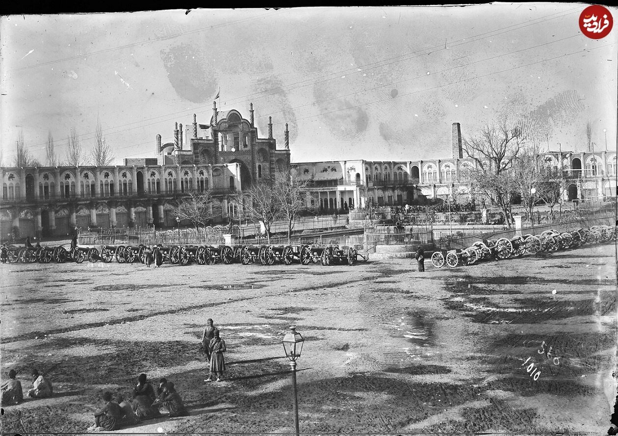 دگرگونی های یک میدان تاریخی در تهران | از میدان توپخانه تا میدان امام(ره) ۱۳۵ سال کشید | تاریخ زنده میشود