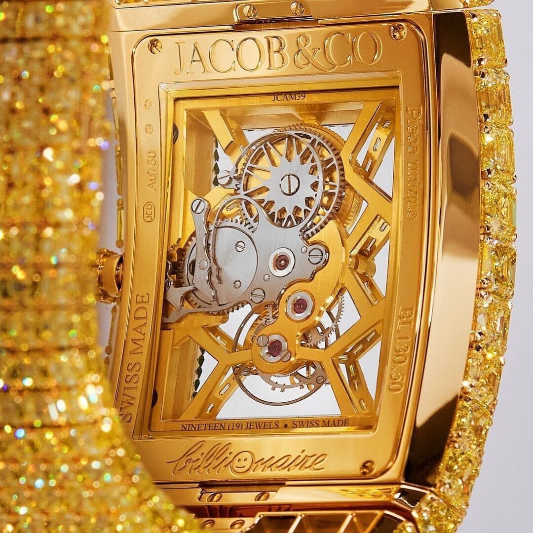 تصاویر| رونالدو ساعت الماس ۱۰۰۰ میلیارد تومانی خرید! | سه سال و نیم زمان برای ساختن خرید شگفت انگیز رونالدو