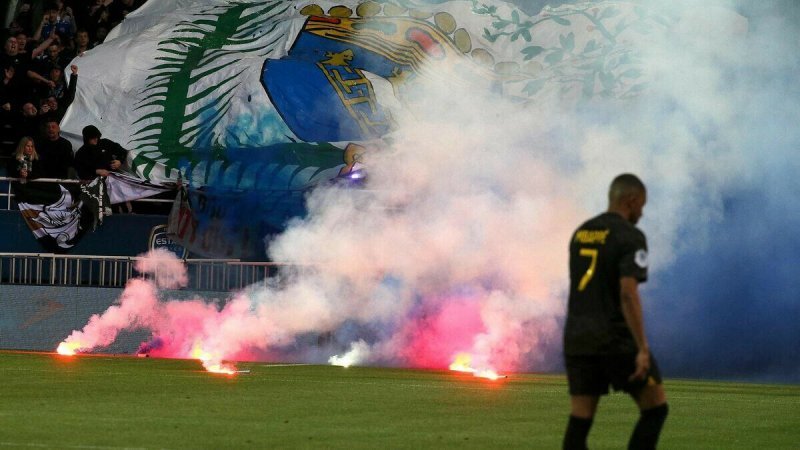 کینه تمامنشدنی پاریسیها از مسی و نیمار | جنجال جدید هواداران پاریسنژرمن علیه باشگاه فرانسوی